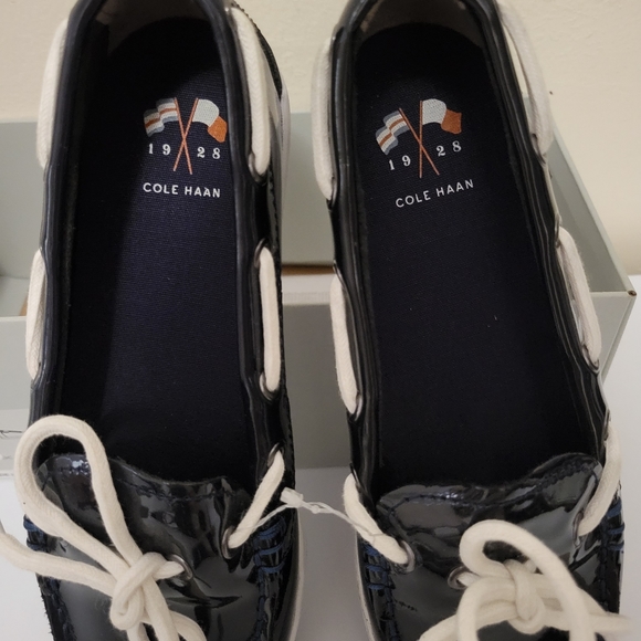 Cole Haan Women's Nantucket Camp Moccasin - Picture 4 of 6